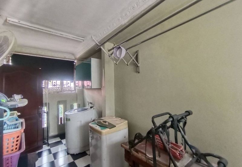 End Lot Double Storey Terrace House Saujana Damansara, Damansara Damai