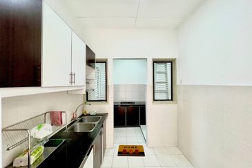 Apartment Teratai, Taman Sutera