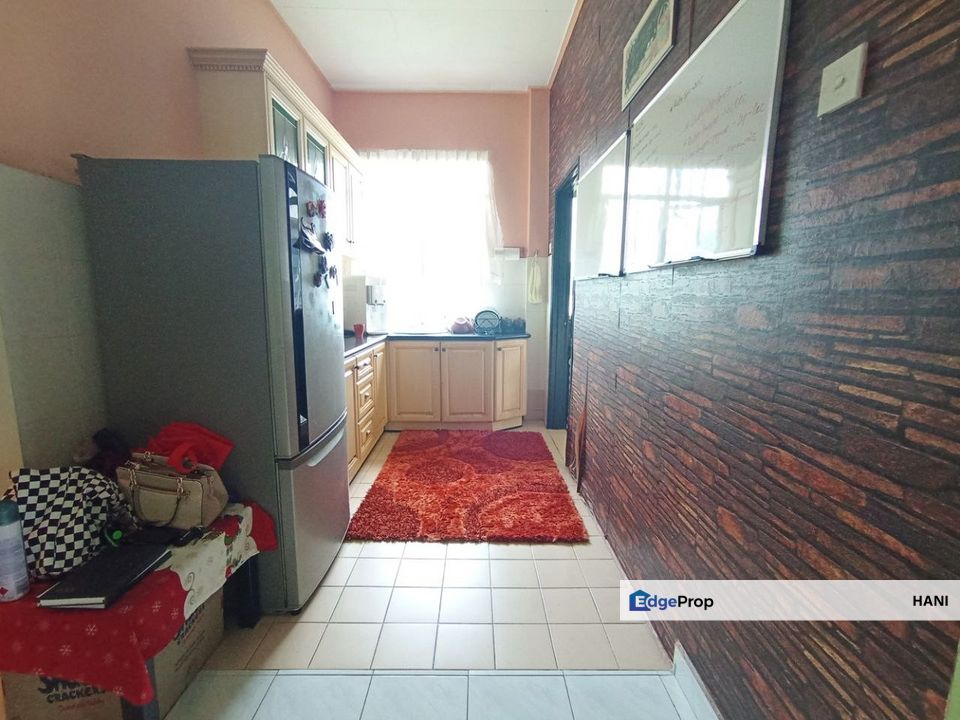 Renovated Sri Selayang Apartment, Level 10 | 900 sqft | RM290K Only!, Selangor, Selayang