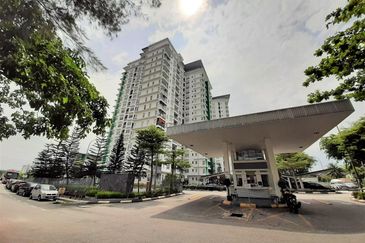 D'Pines Condominium