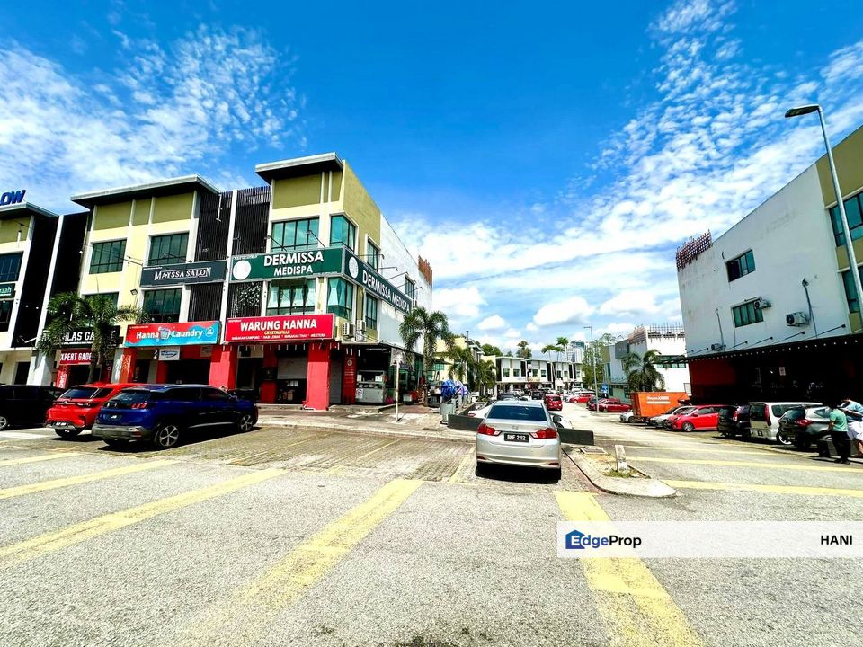 3 Storey End Lot Shoplot @ Crystalville Cyberjaya | Tenanted RM10.8k | Main Road Facing, Selangor, Cyberjaya