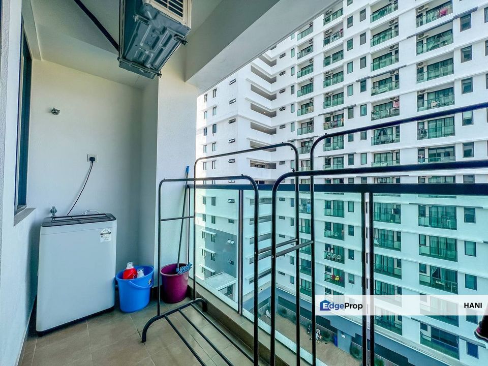 High Floor Renovated SOHO Vista Bangi | Freehold | RM300K Only!, Selangor, Kajang