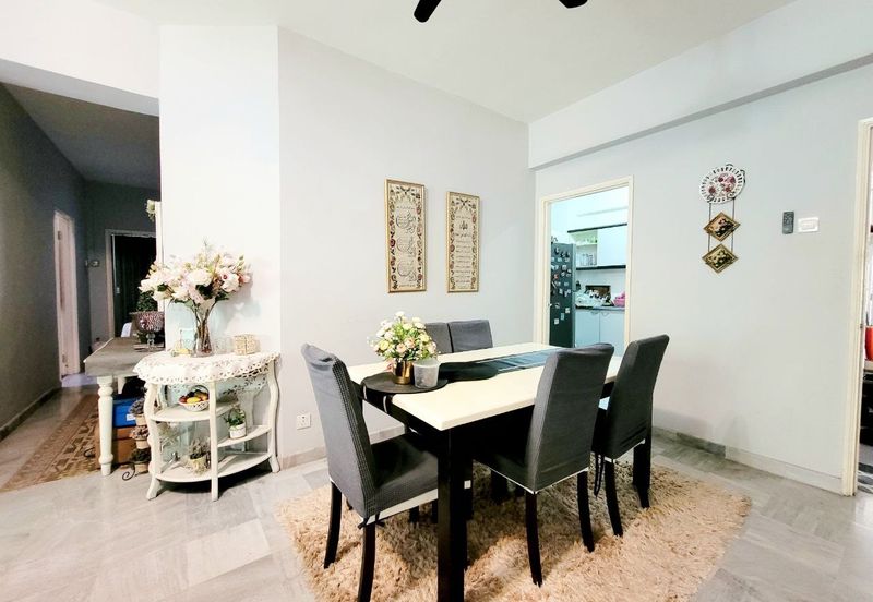 Emerald Hill, Taman Bukit Indah