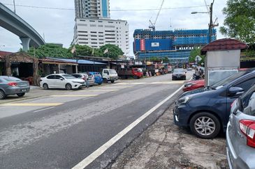 1.6 Ekar Tanah Komersial Freehold di Batu 9¼ Cheras — Hanya 400m ke MRT Sri Raya