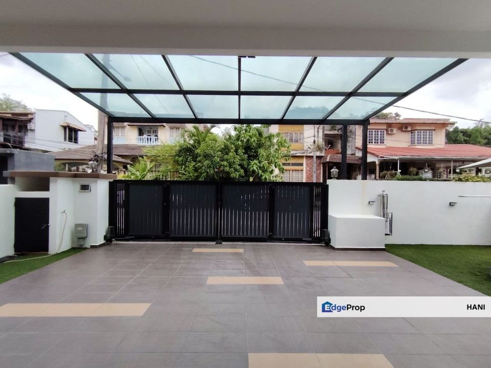 3.5 Storey Semi-D with Pool @ Taman Sekamat, Kajang, Selangor, Kajang