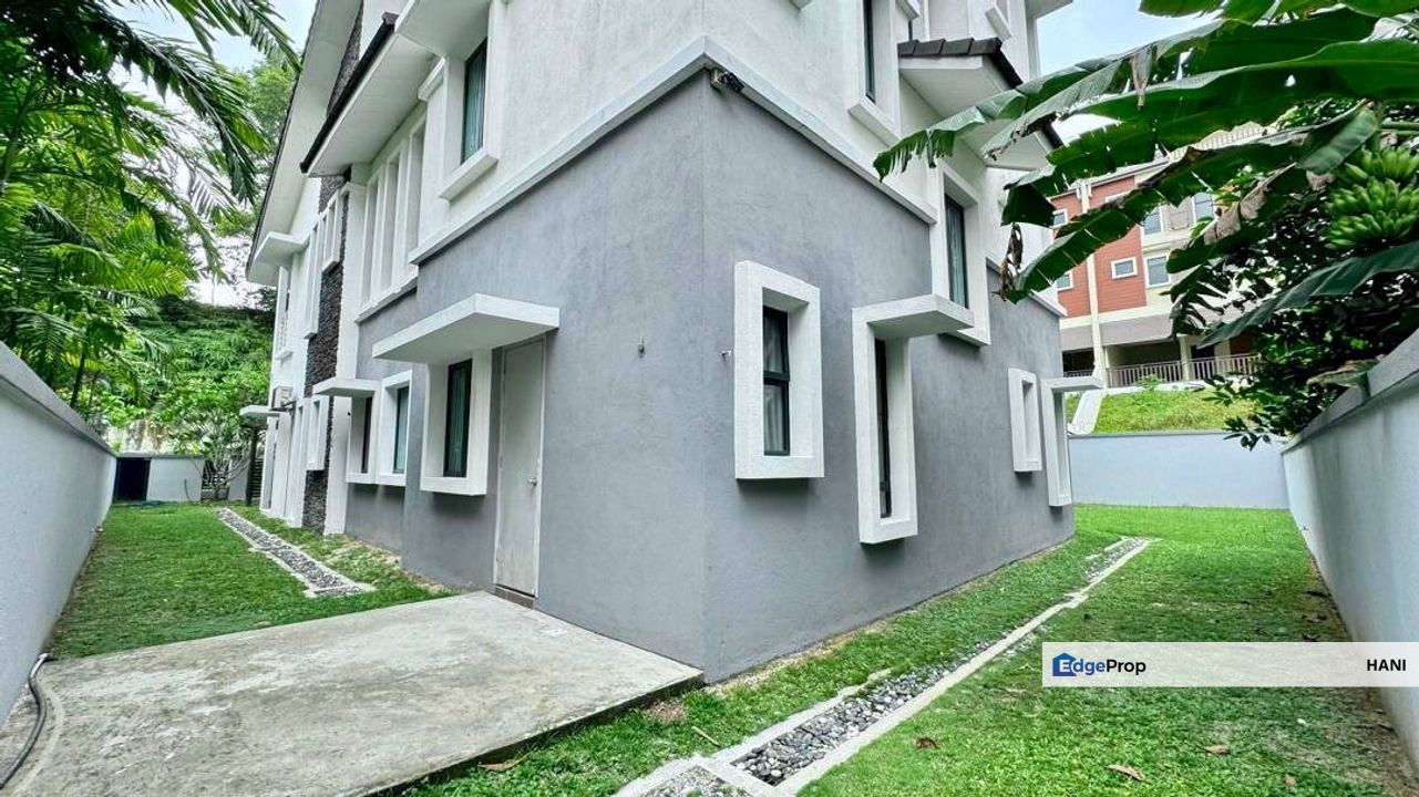 3-Storey Bungalow Anjung Melati Gombak – 8+1 Rooms, Freehold Malay Reserved, Spacious Layout!, Kuala Lumpur, Gombak