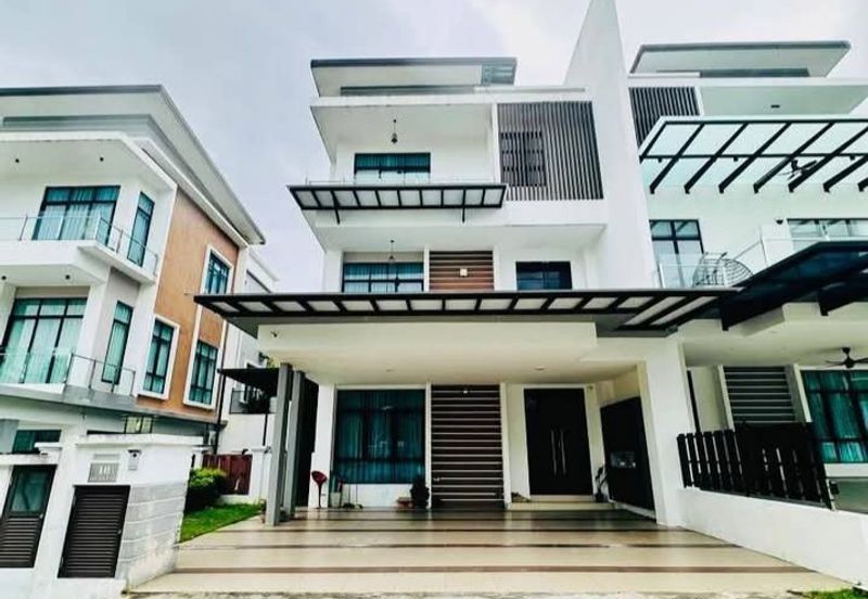 Verge 32 @ Puncak Melawati