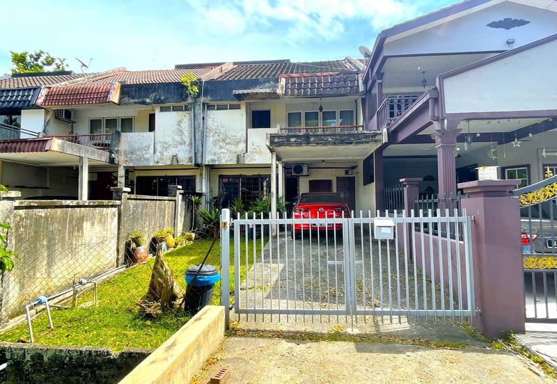 Taman Lembah Keramat AU5