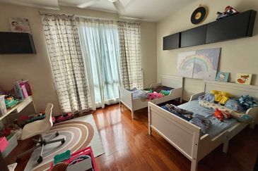 Bangi Lakehill Villas