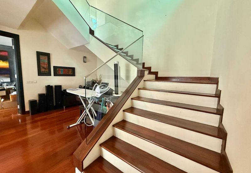 Bangi Lakehill Villas