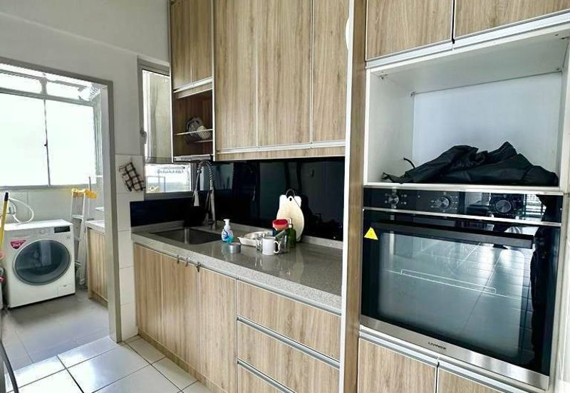 Residensi Platinum Teratai