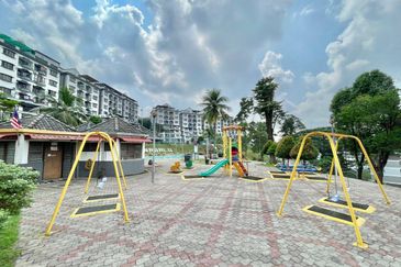 Sri Kinabalu Condominium