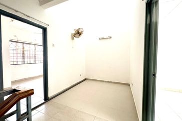 Jalan Suakasih @ Tun Hussein Onn