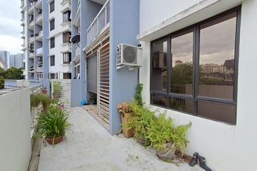 Laman Tasik Condominium