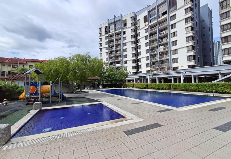 Laman Tasik Condominium