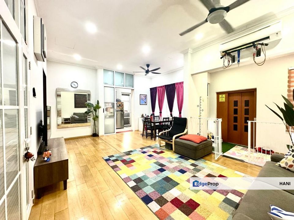 [Lift + Solar + 15 Rooms] Renovated 3-Storey Bungalow @ Avenue 4, Bandar Tun Hussein Onn, Selangor, Cheras