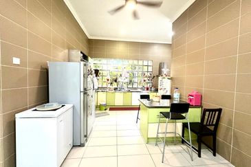 Avenue 4 Lake Valley