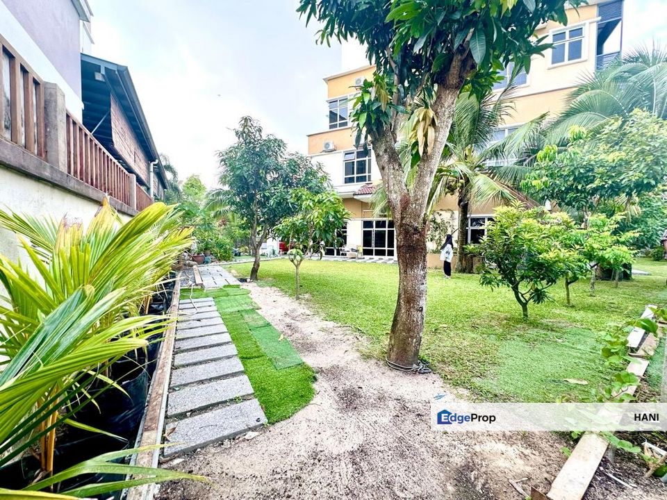 [Lift + Solar + 15 Rooms] Renovated 3-Storey Bungalow @ Avenue 4, Bandar Tun Hussein Onn, Selangor, Cheras