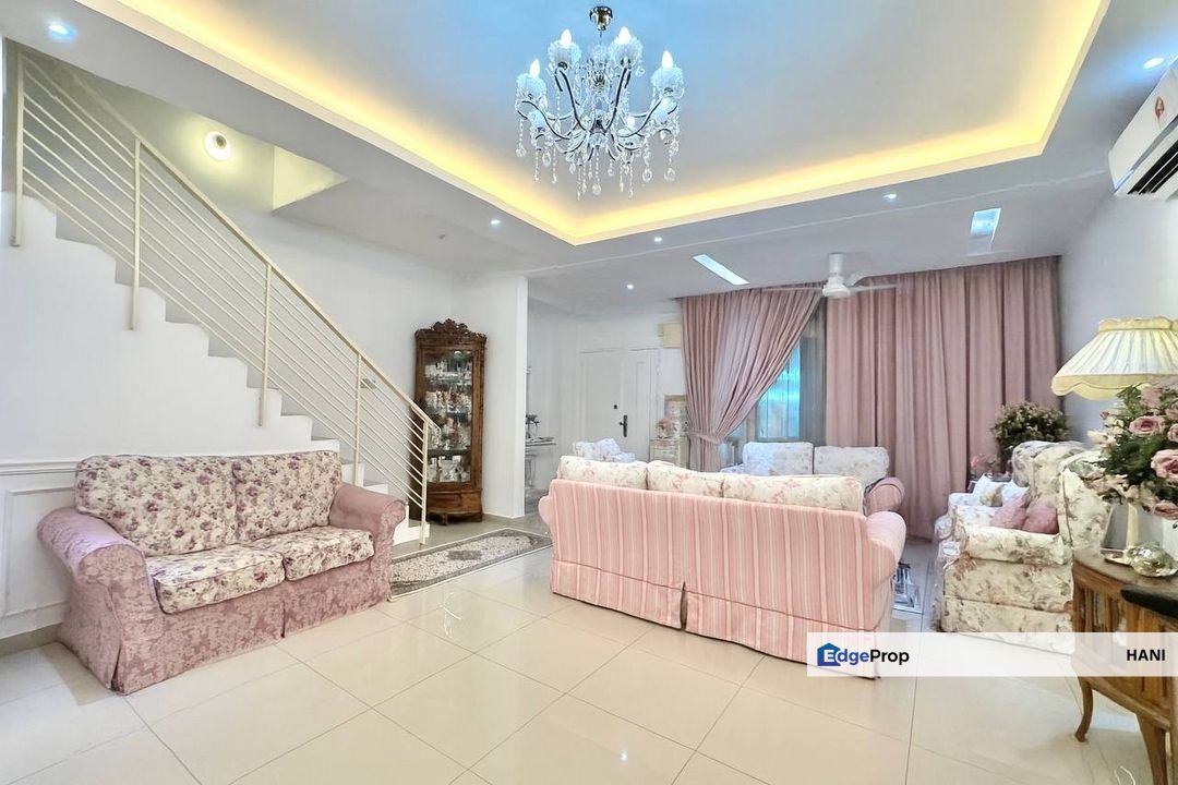 [RENOVATED + BELOW MARKET] FREEHOLD 2-Storey Terrace Taman Saujana Sekata @ Sungai Merab | RM630K, Selangor, Dengkil