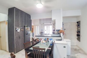 Sri Jelatek Condominium