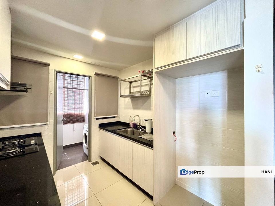 Below Market & Renovated Unit | Silk Sky Balakong | RM435K Only, Selangor, Balakong