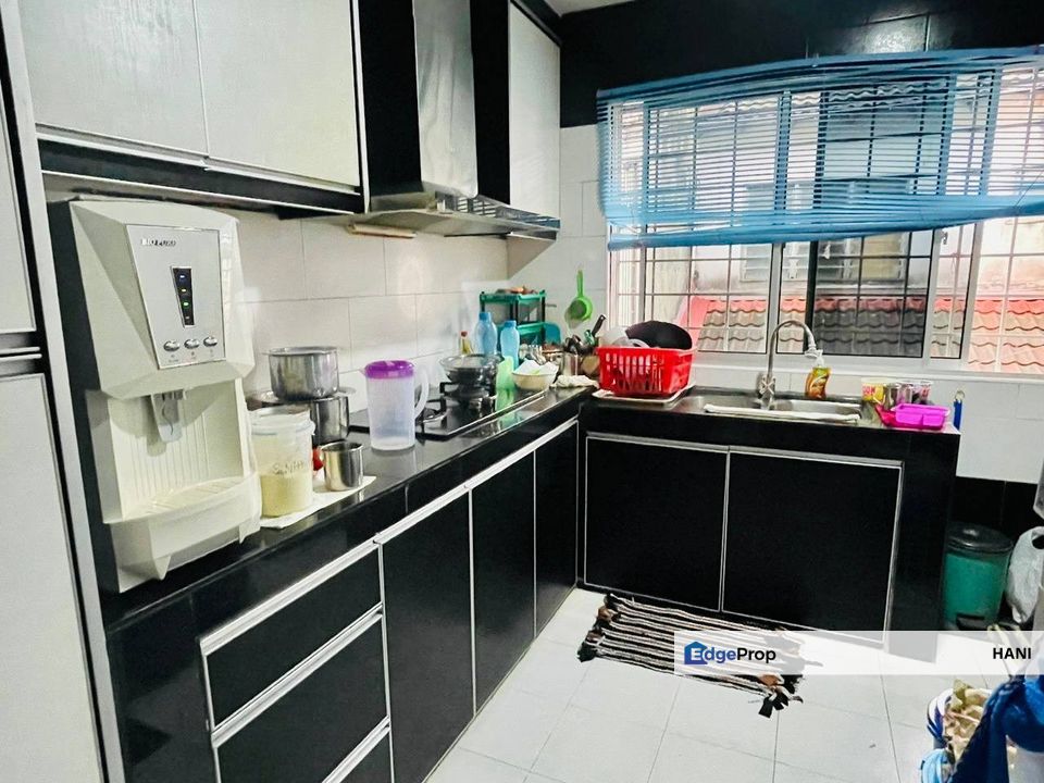 Fully Renovated FREEHOLD Double Storey Sri Gombak | RM100K Reno | Move-In Ready | RM495K Only, Selangor, Batu Caves 