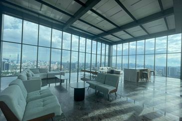 Kenwingston Platz Residence