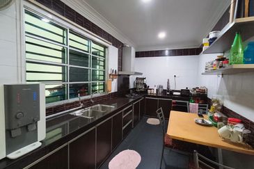 Taman Tasik Semenyih (Lake Residence)