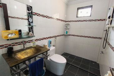 Taman Tasik Semenyih (Lake Residence)