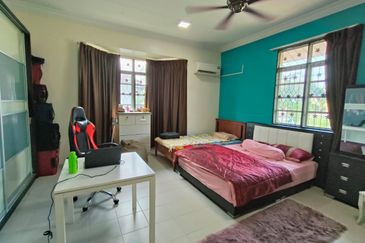 Taman Tasik Semenyih (Lake Residence)