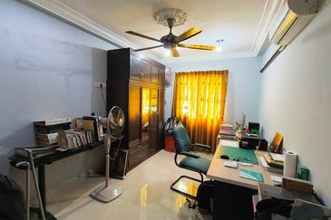 Taman Tasik Semenyih (Lake Residence)