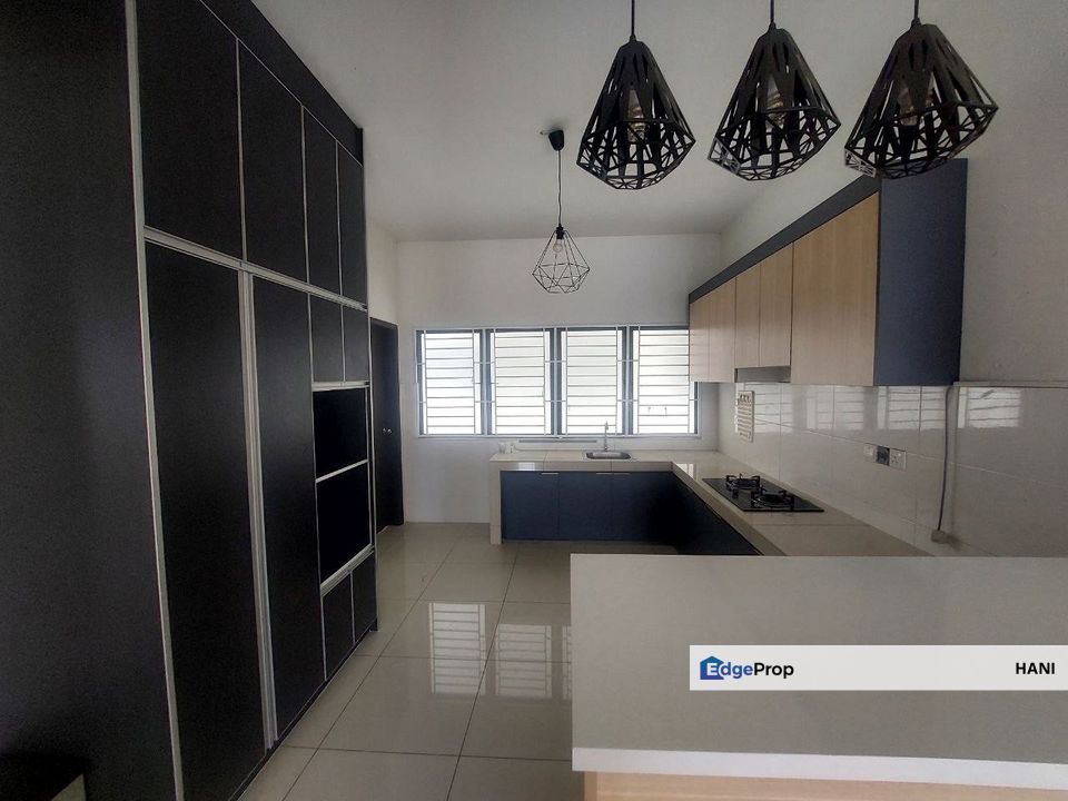 Freehold • 1,250 sqft • 2 Car Parks | Oasis 1 Residence, Kajang, Selangor, Kajang