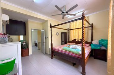 Jalan Suasana, Bandar Tun Hussein Onn