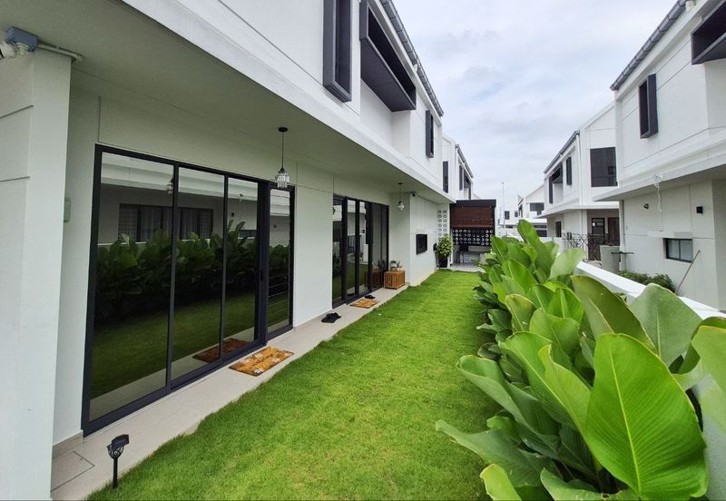 Elmina Green The Eighth @ City of Elmina