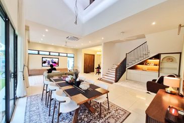 Elmina Green The Eighth @ City of Elmina