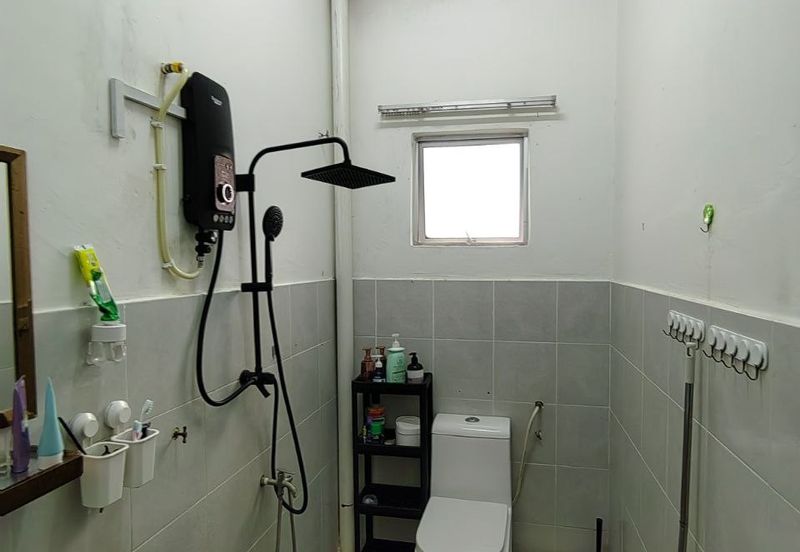 Taman Jenjarom Permai