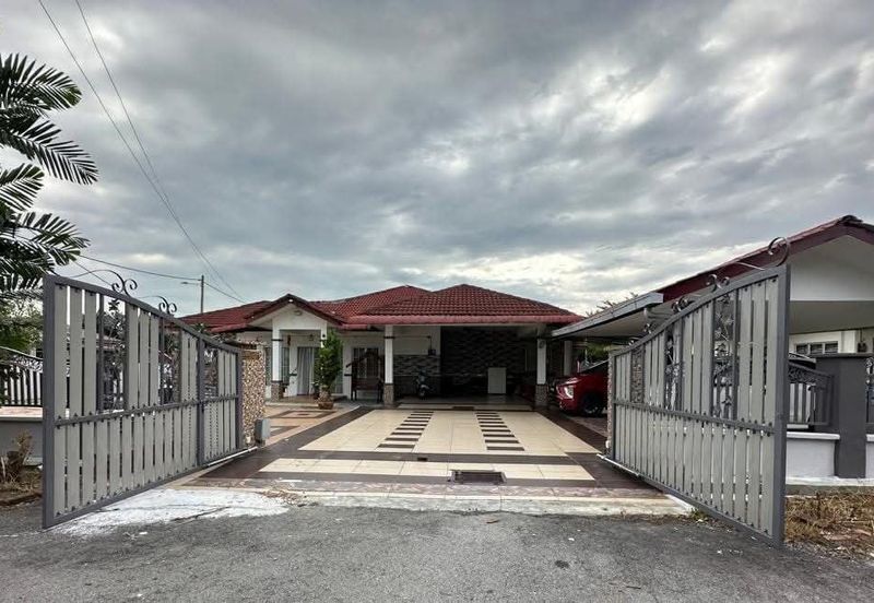 Taman Jenjarom Permai