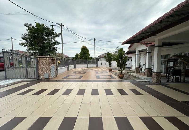 Taman Jenjarom Permai