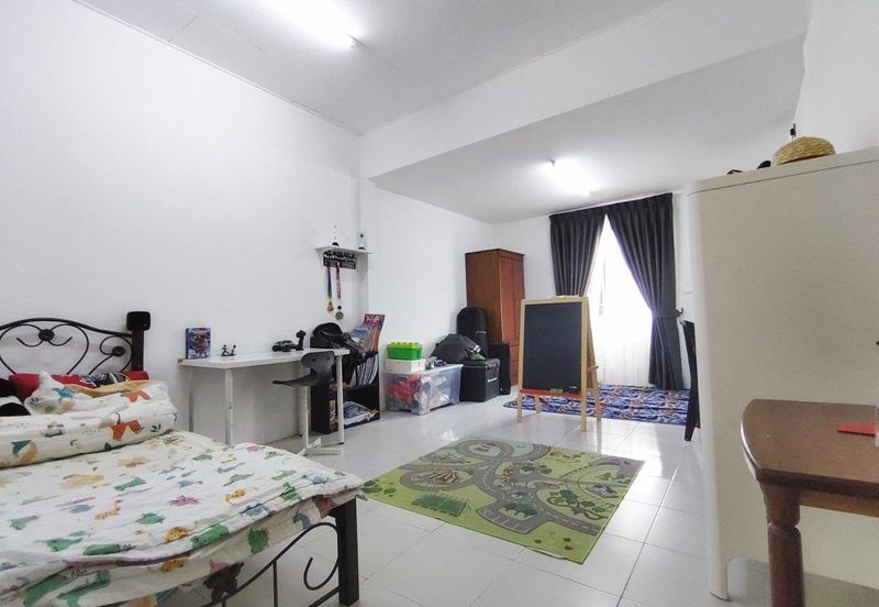 Taman Jenjarom Permai