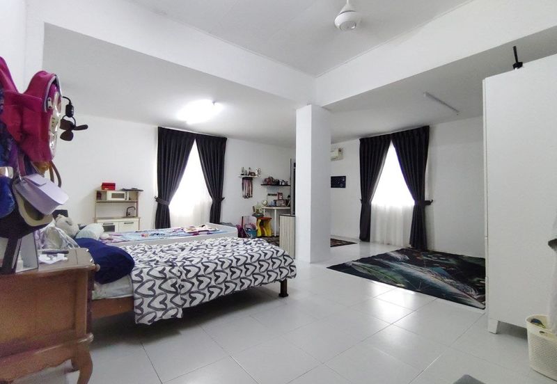 Taman Jenjarom Permai