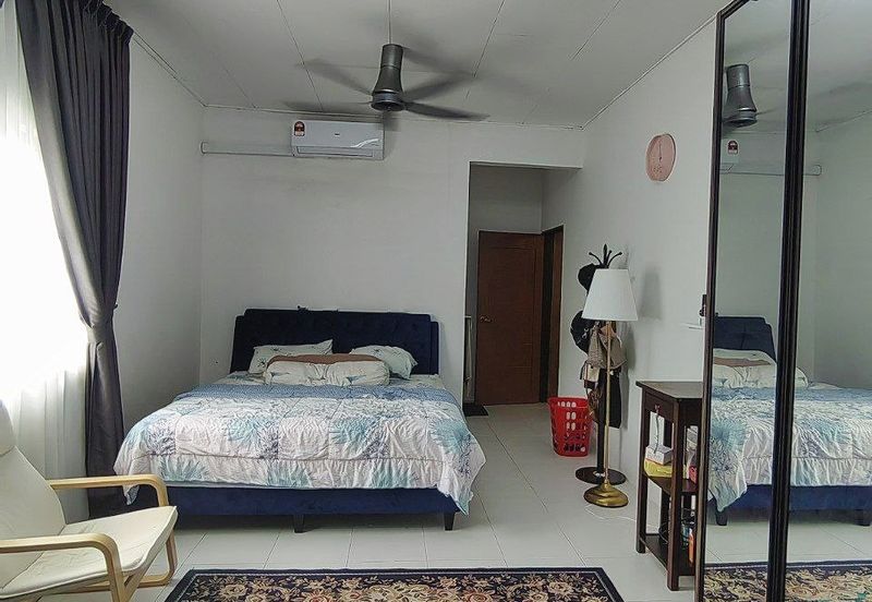 Taman Jenjarom Permai