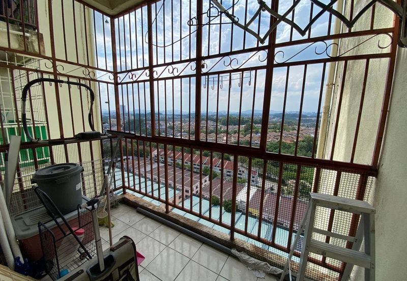 Pangsapuri Damai Mewah B