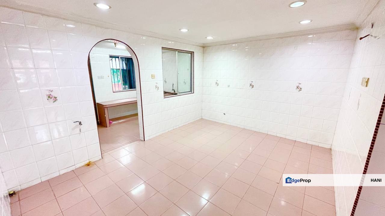 2 Storey Terrace Taman Industri Bolton Batu Caves | Freehold | RM465K, Selangor, Batu Caves 