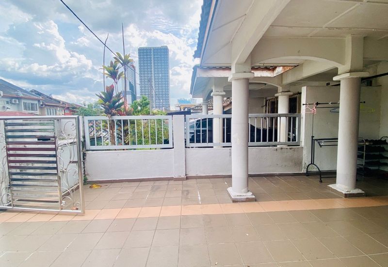 Taman Desa Keramat AU2