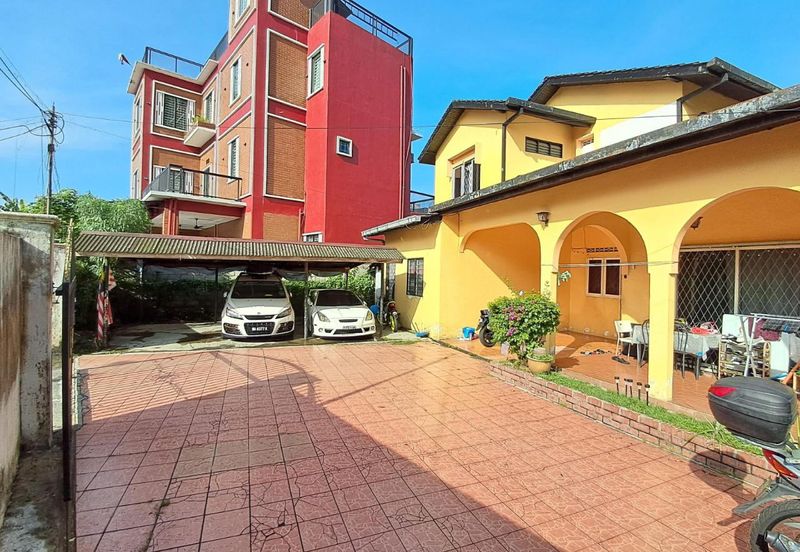 Lorong Bukit Keramat 