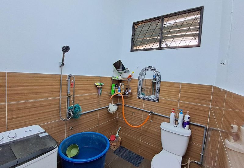 Lorong Bukit Keramat 