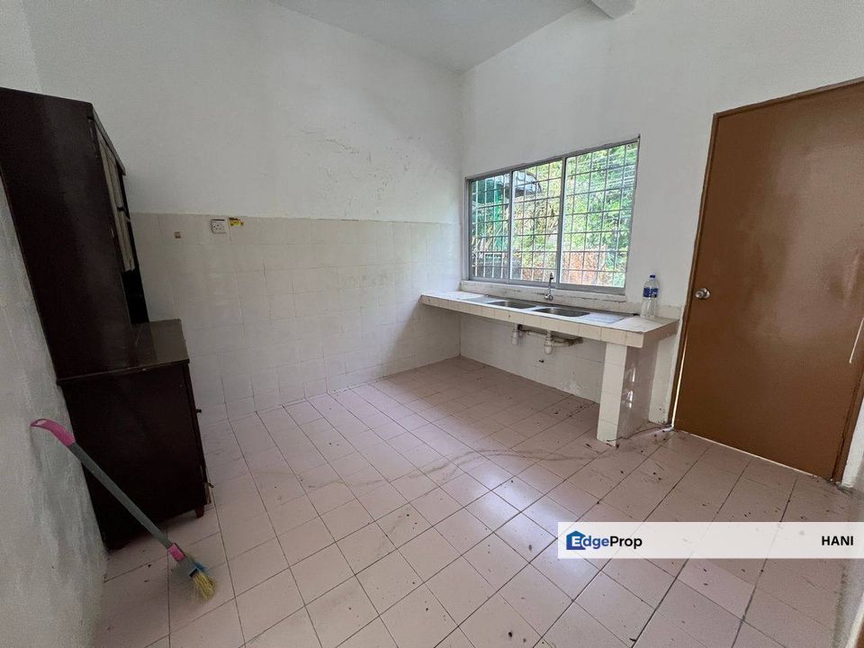 End Lot Double Storey Terrace | Kemensah Heights, Ampang, Selangor, Ampang