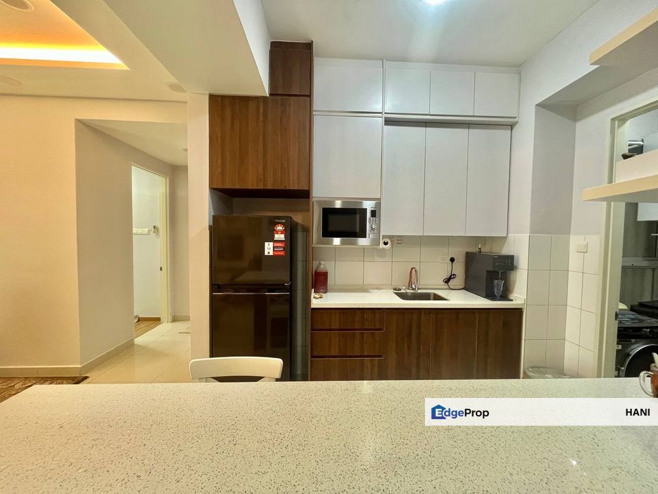 Lake Point Residence, Cyberjaya | Renovated | 2 Car Parks, Selangor, Cyberjaya
