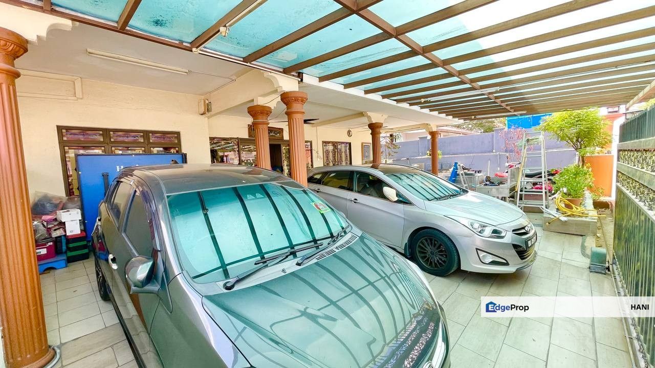 Renovated Freehold Semi-D at SS14 Subang Jaya | 7 Bedrooms | Non-Bumi, Selangor, Subang Jaya