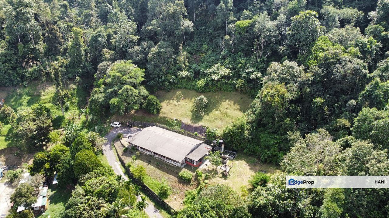 1 Acre Agriculture Land with Existing House in Kemensah Hulu Kelang, Selangor, Ampang
